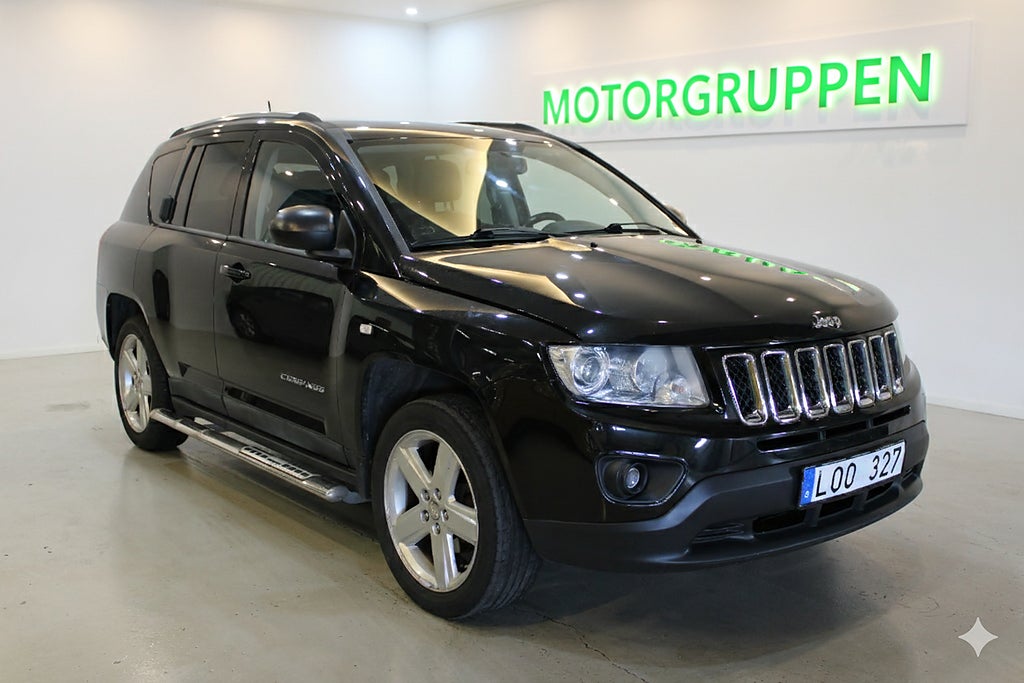 Jeep Compass 2.4 4WD CVT Ny Besiktad Nyservad Drag