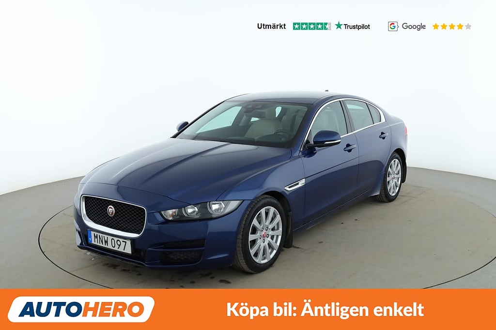 Jaguar XE 20d / Värmare, Dragkrok, Backkamera