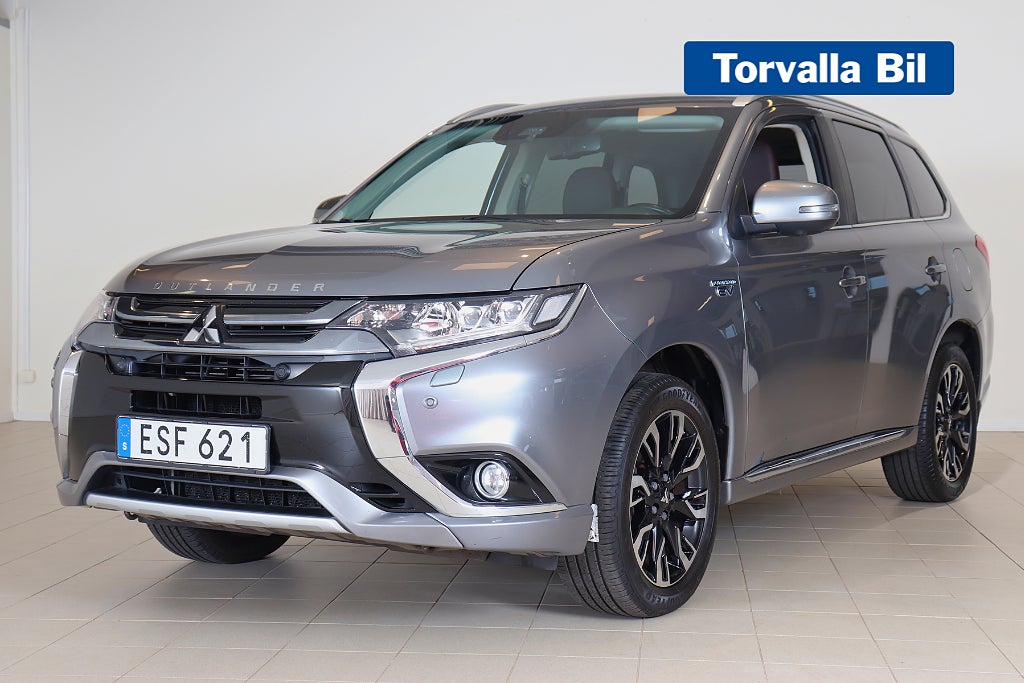 Mitsubishi Outlander Business 2.0 PHEV 203hk AWD Drag Skinn 360° Carplay