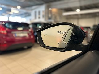 Skoda Superb Kombi 2.0 TDI 4x4 DSG L&K Drag/SoV/Bkam/Dvärm