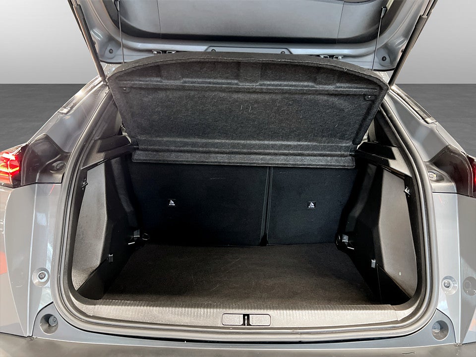 Bild på Peugeot 2008 Allure 1.2 PT 130hk B-KAMERA CARPLAY