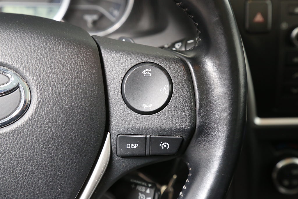 Toyota Auris 1,6 132hk Multidrive S Automat 5D Kamera Panorama 2014