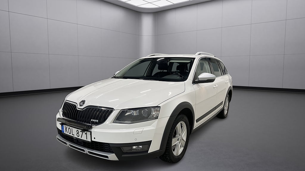 Skoda Octavia Scout 1.8 TSI 4x4 Premium Värmare/Drag 180hk 1Ägare