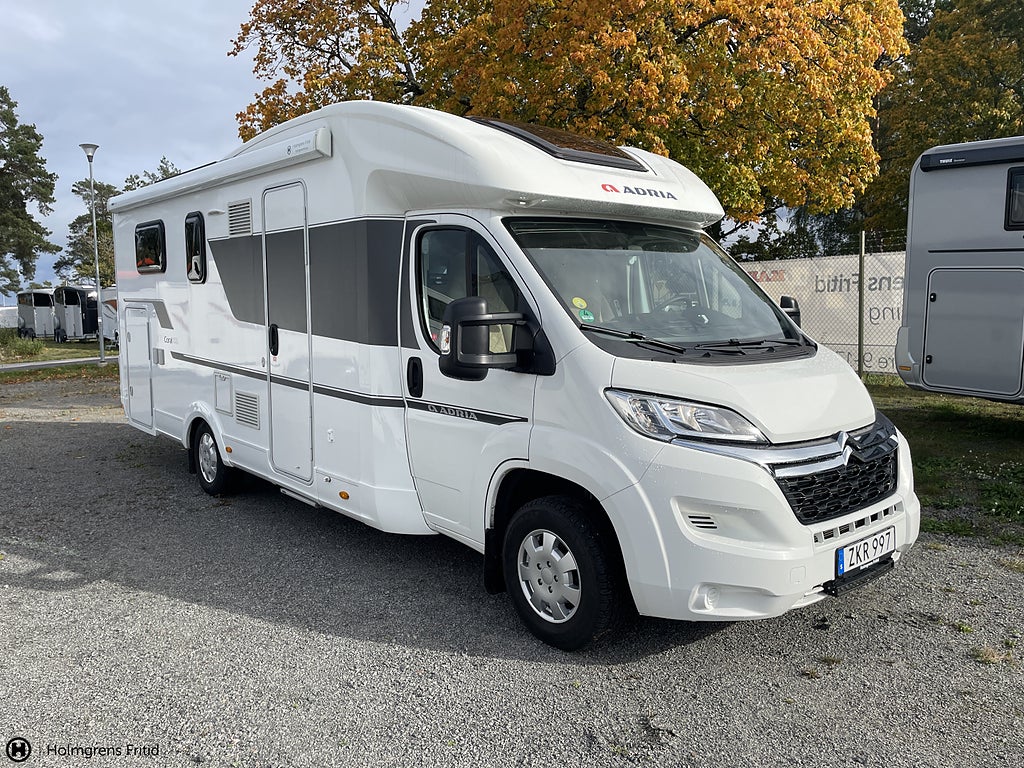 Adria Coral S 670SL 160hk Solcell Cykelställ