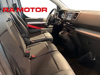 Transportbil - Skåp Opel Vivaro 11 av 21