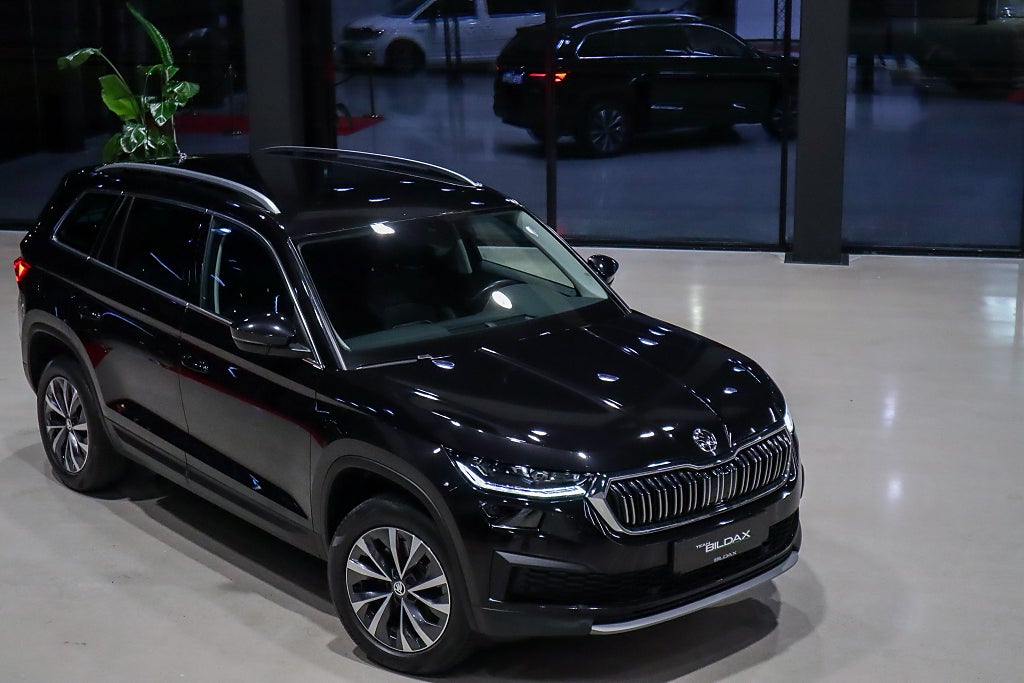 Skoda Kodiaq TDI 200 4X4 STYLE COCKPIT SKINN CANTON DRAG 7-SITS MOMS