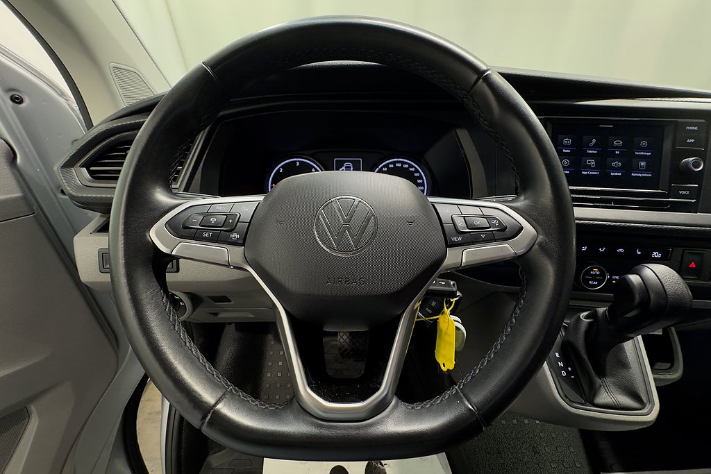 Volkswagen Caravelle 2.0 TDI SCR DSG sekvensiell, 7-trinn, 150ps, 2023