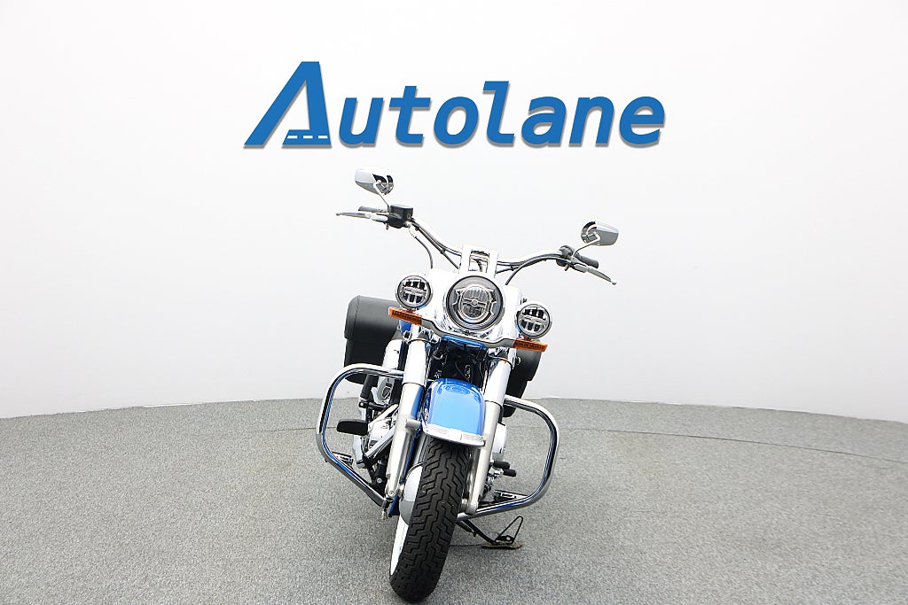 Harley-Davidson Softail Delux* ABS vance & Hines Sidoväskor