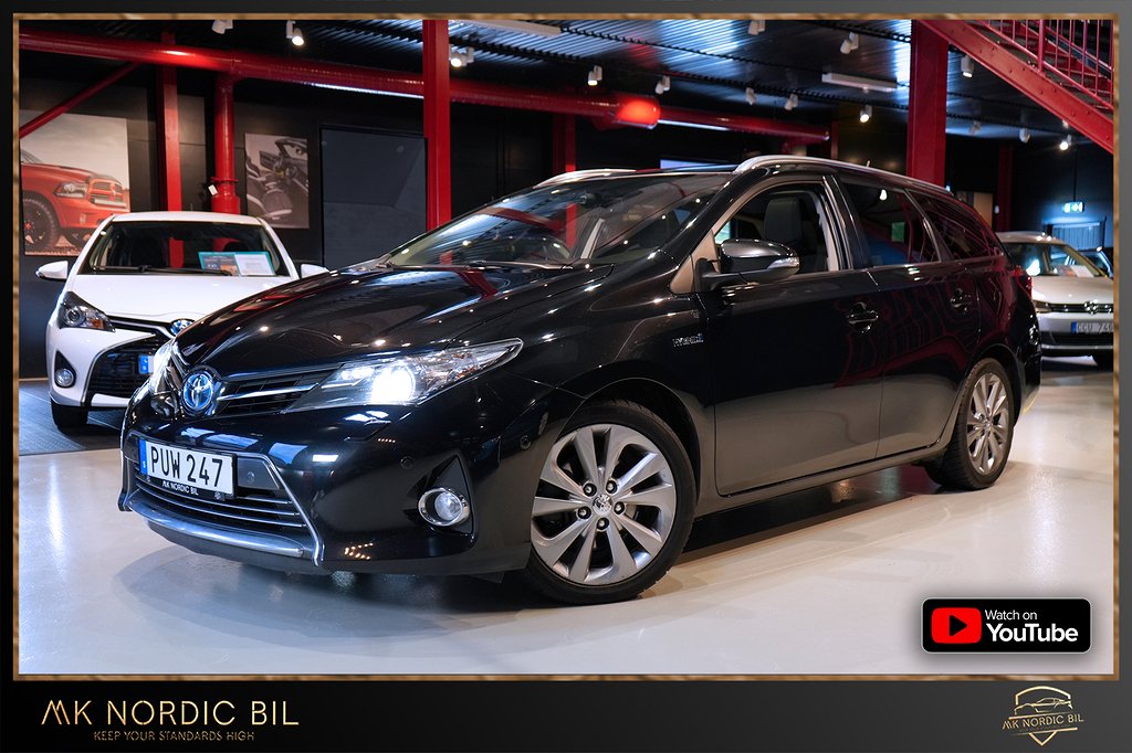 Toyota Auris Touring Sports Hybrid e-CVT Executive Panorama