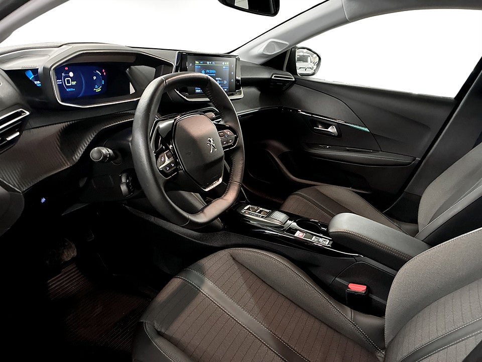 Bild på Peugeot E-208 Allure Pack 50kWh 136hk Aut B-KAMERA CARPLAY