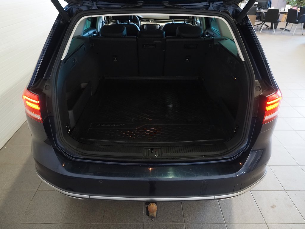 Volkswagen Passat Alltrack 2.0 TSI 220hk 4M Drag P-Värm 2016