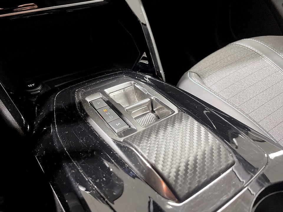 Bild på Peugeot 208 Allure Pack 1.2 PT 100hk Aut - B-KAMERA, FARTHÅLLARE