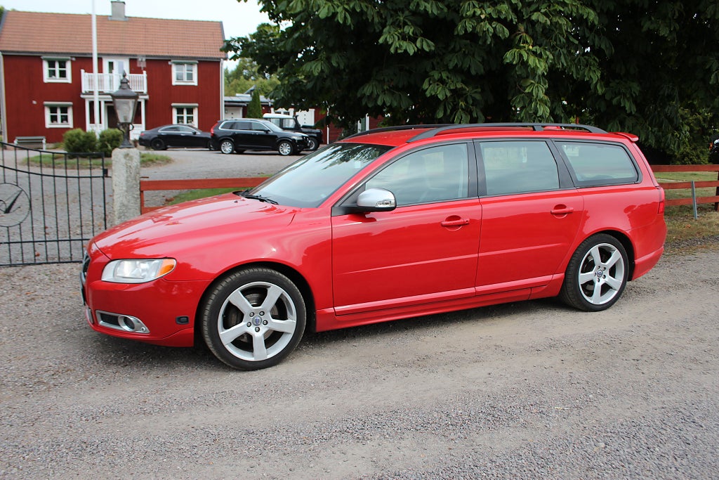 Volvo V70 2.5FT Geartronic R-Design Euro 5