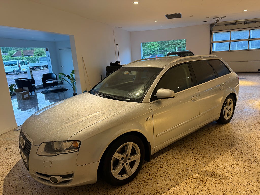 Audi A4  1.8 Comfort välvårdad 
