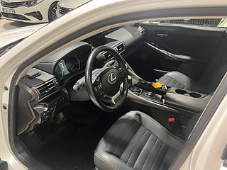 Sedan Lexus IS 10 av 23