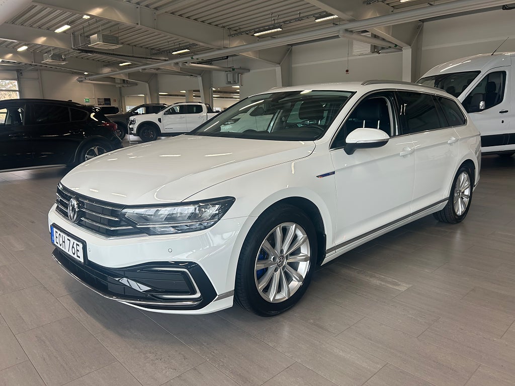 Volkswagen Passat GTE SportsCombi 1.4 TSi 218hk Aut *Eldrag/V-hjul*