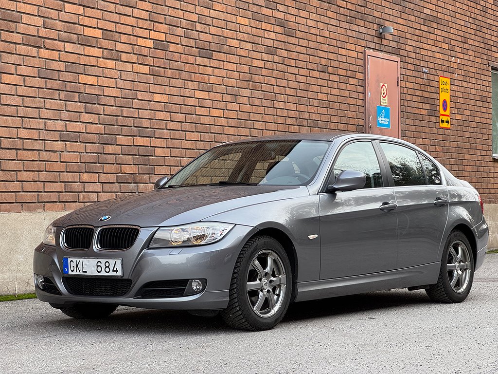 BMW 316 d Sedan Comfort S+V-hjul Dragkrok