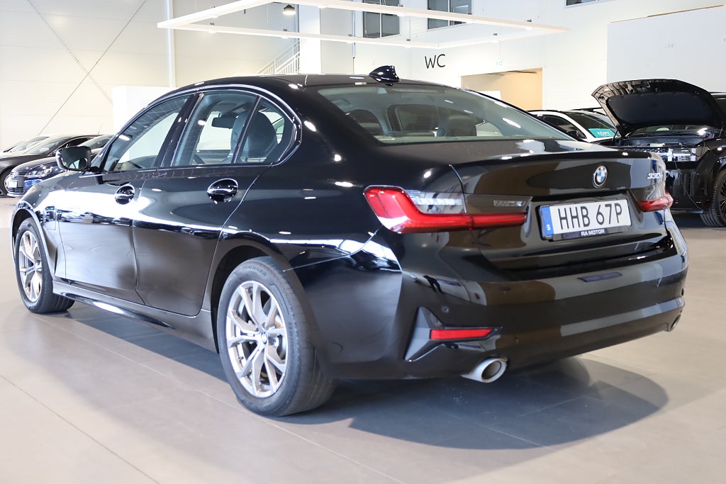 BMW 330e Sedan Steptronic Sport line H&K Navi Läder CarPlay 2020
