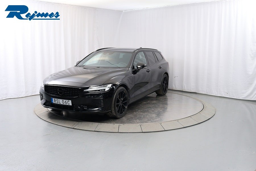 Volvo V60 Recharge T6 R-Design/Navi/Drag/BLIS/Backkamera