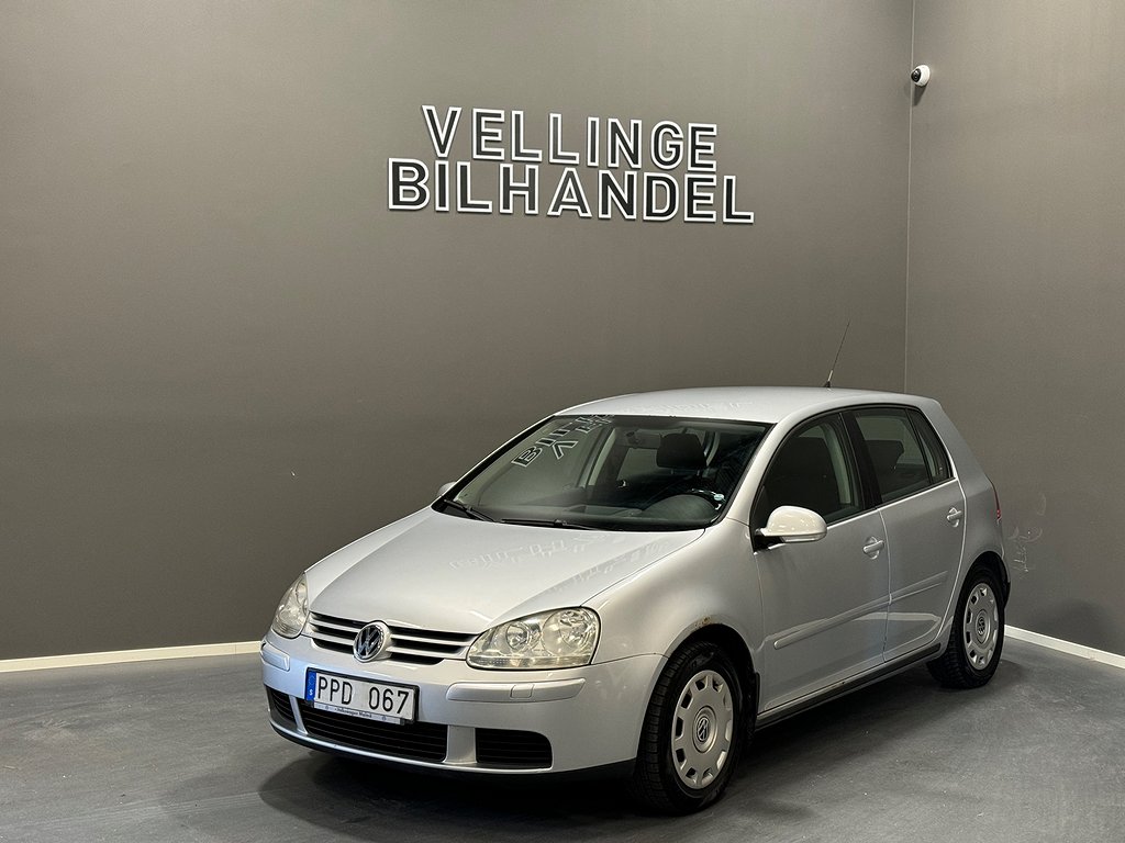 Volkswagen Golf 5-dörrar 1.6 Design RÄNTEKAMPANJ 3,95%