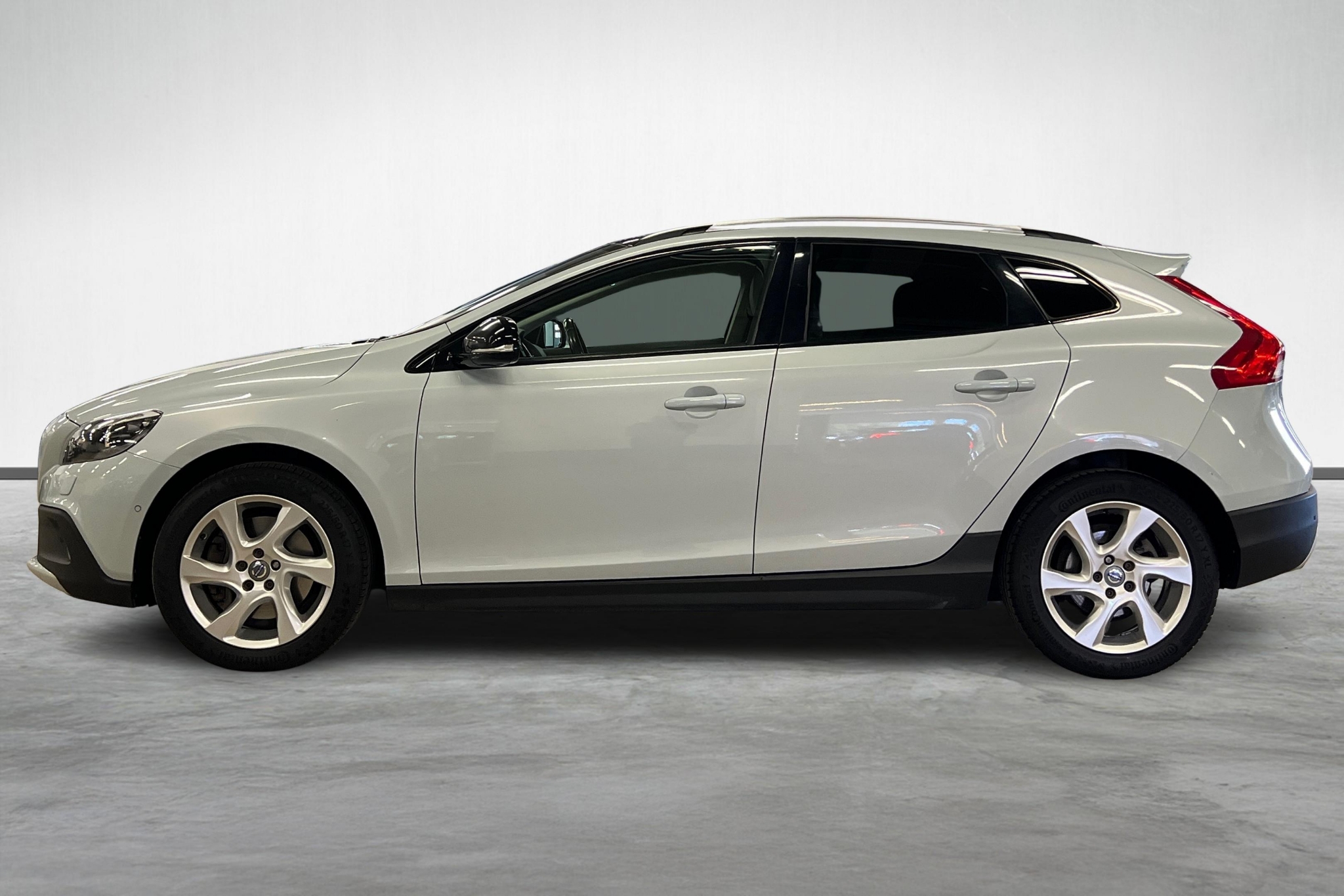 Volvo V40 Cross Country 2016, kuva 3/10