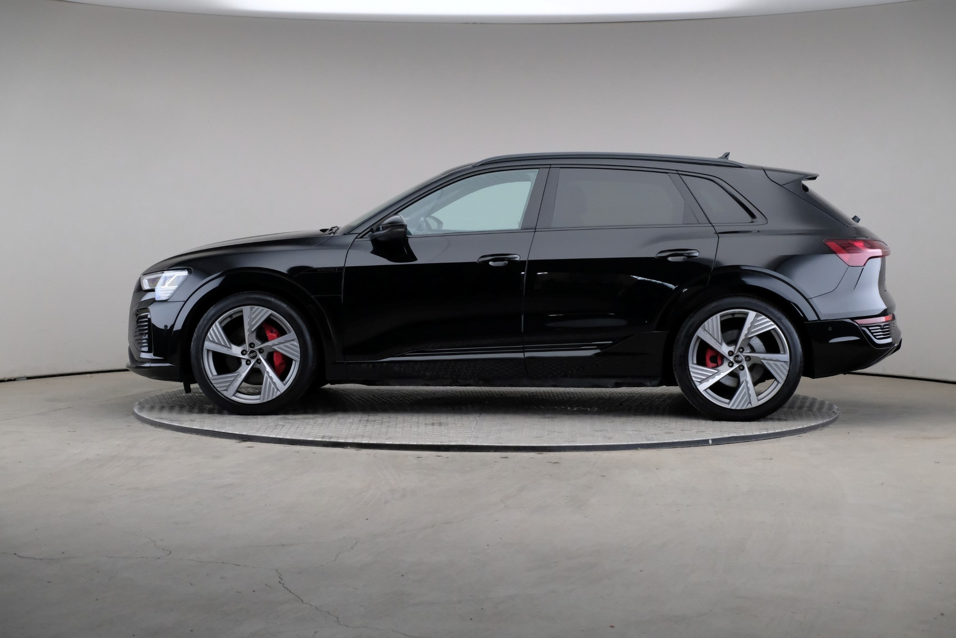 Audi Q8 e-tron 2024, kuva 4/10