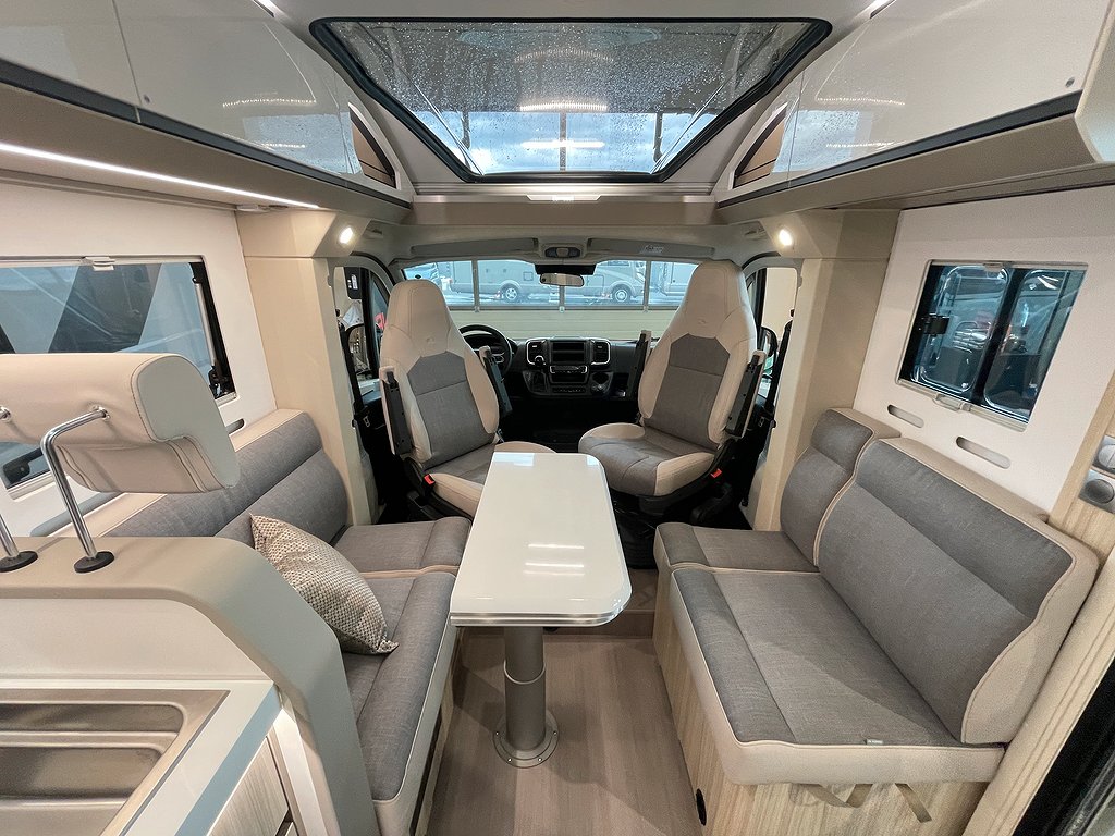 Adria Compact Supreme DL /B-körkort/Automat/Låg skatt/180hk/ - Adria