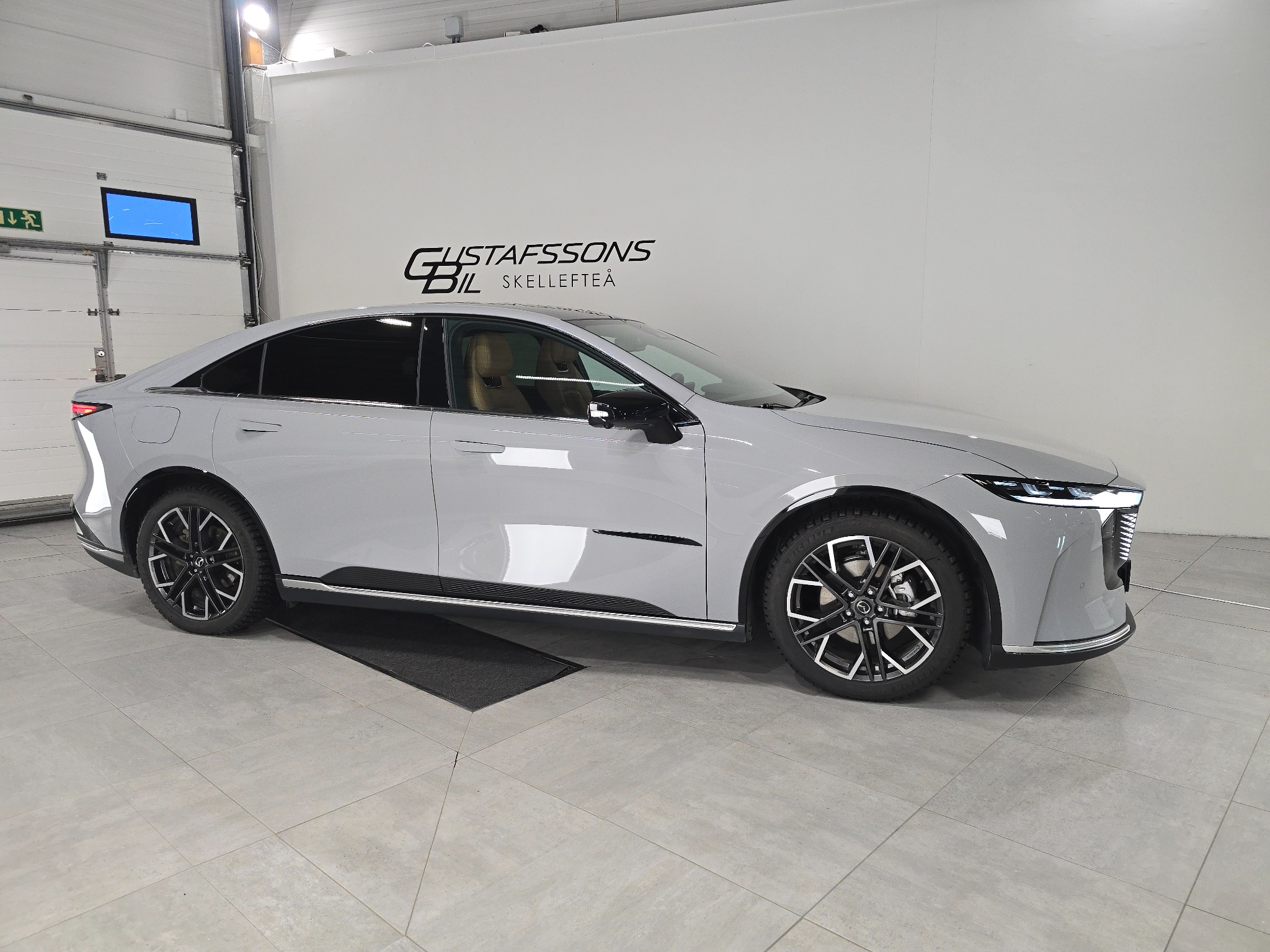 Mazda 6e