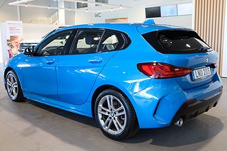 Halvkombi BMW 118I 3 av 22