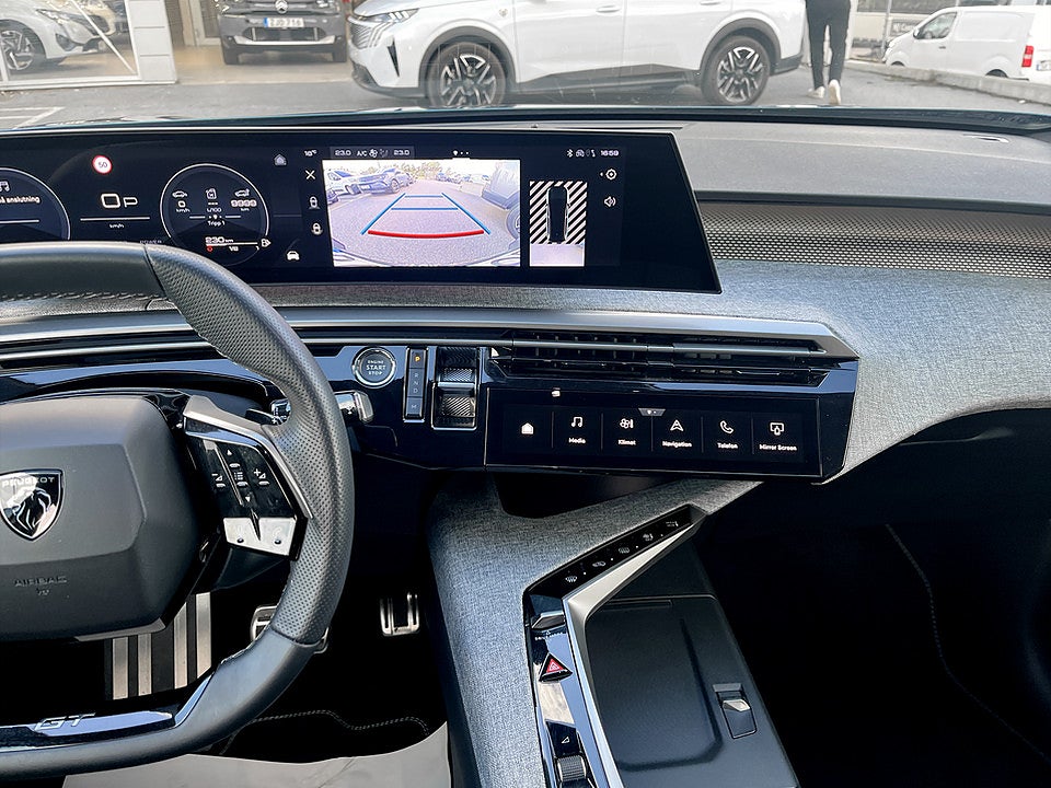 Bild på Peugeot 5008 GT Hybrid 145hk Aut 7-SITS B-KAMERA CARPLAY