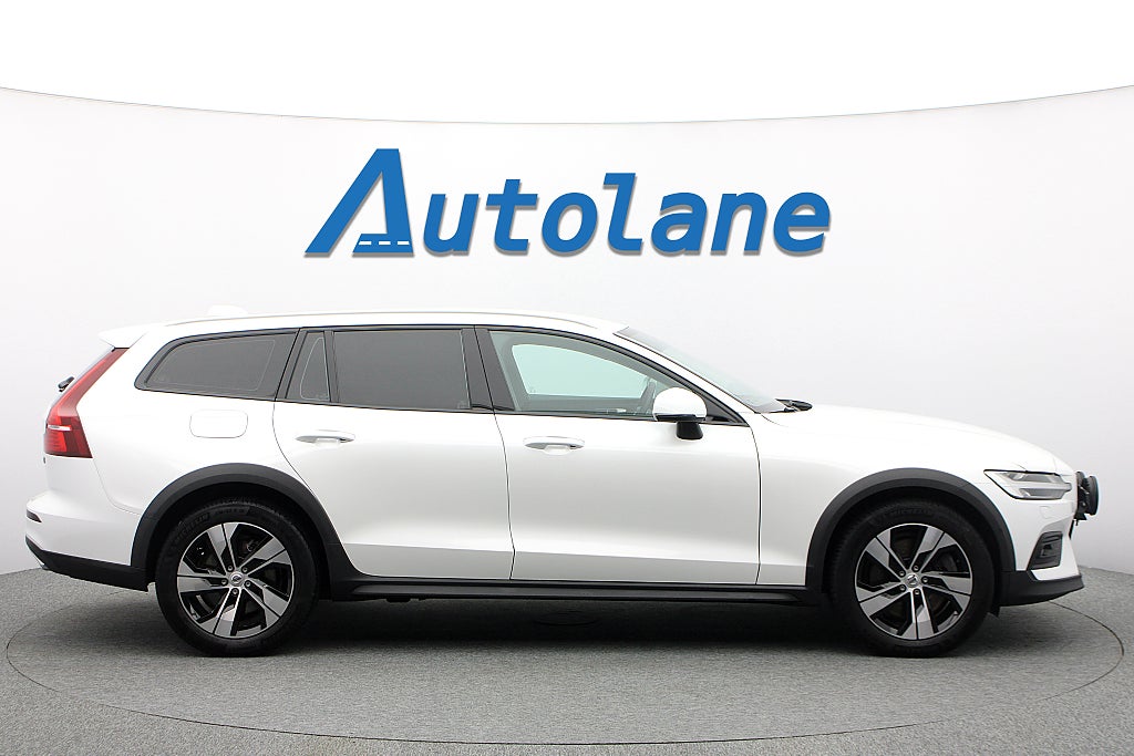 Volvo V60 Cross Country B4 AWD Advanced Navigation, Kamera, Värmare 19
