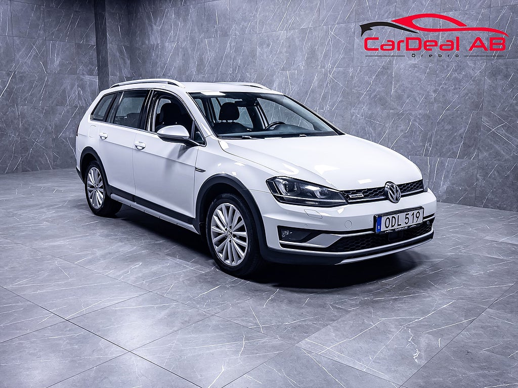 Volkswagen Golf Alltrack 2.0 TDI 4Motion 184hk Värmare Kamera CarPlay Drag