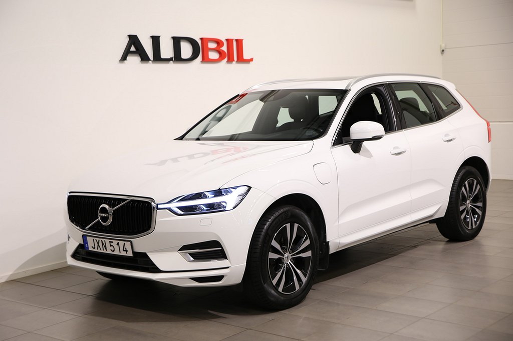 Volvo XC60 Recharge T8 392hk AWD Momentum Adv Edt / Teknikpkt / Drag / Pano