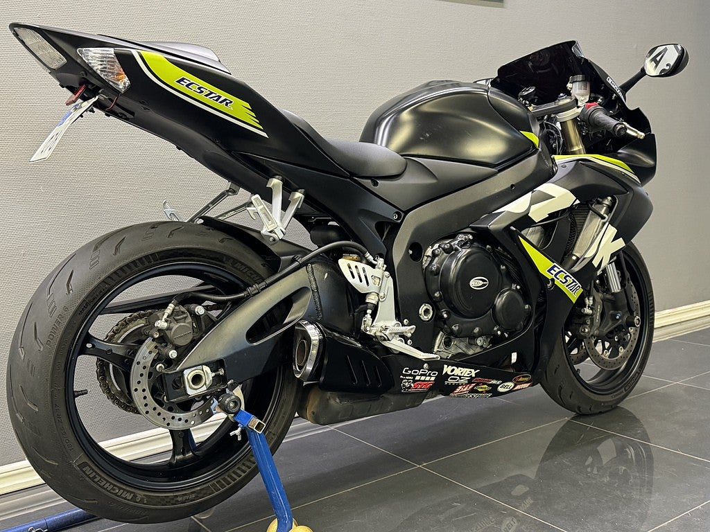 Suzuki Cycles GSX-R600 | Besiktigad | R&G | 766kr / månad