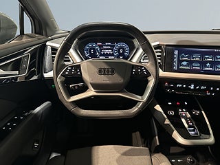 Audi Q4 50 Sportback e-tron quattro SONOS Drag Pvärm Kamera SoV – bild 9