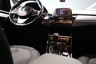 Minibuss BMW 218 18 av 29