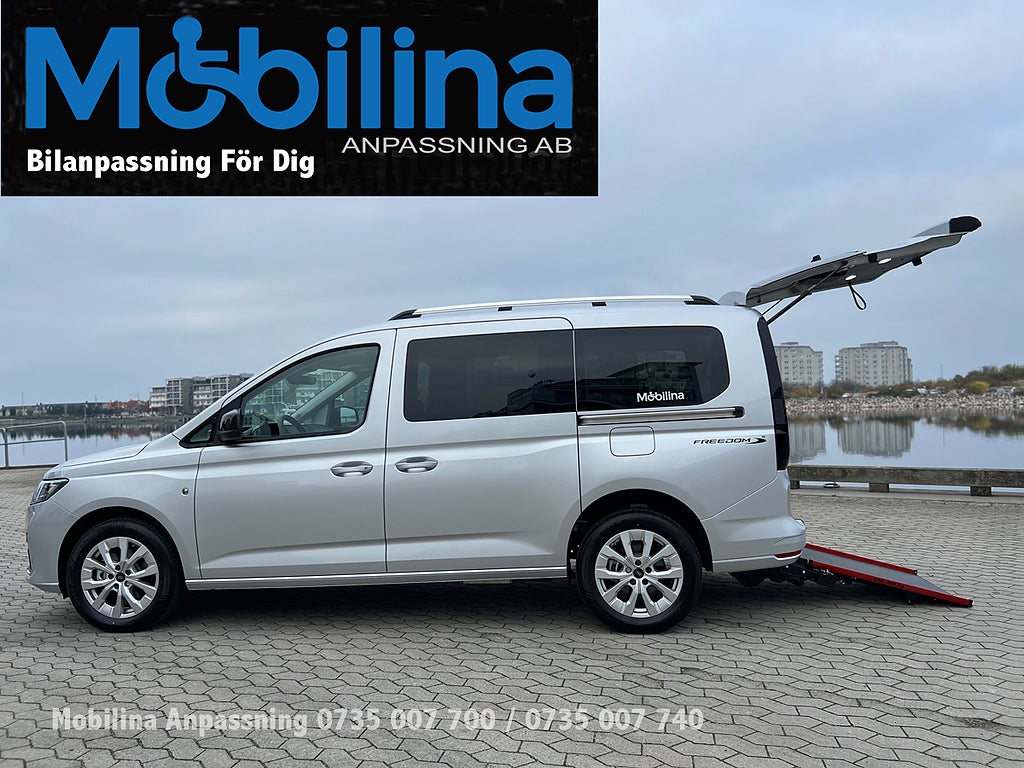 Ford Tourneo Connect Handikappanpassad Rullstolsbil 