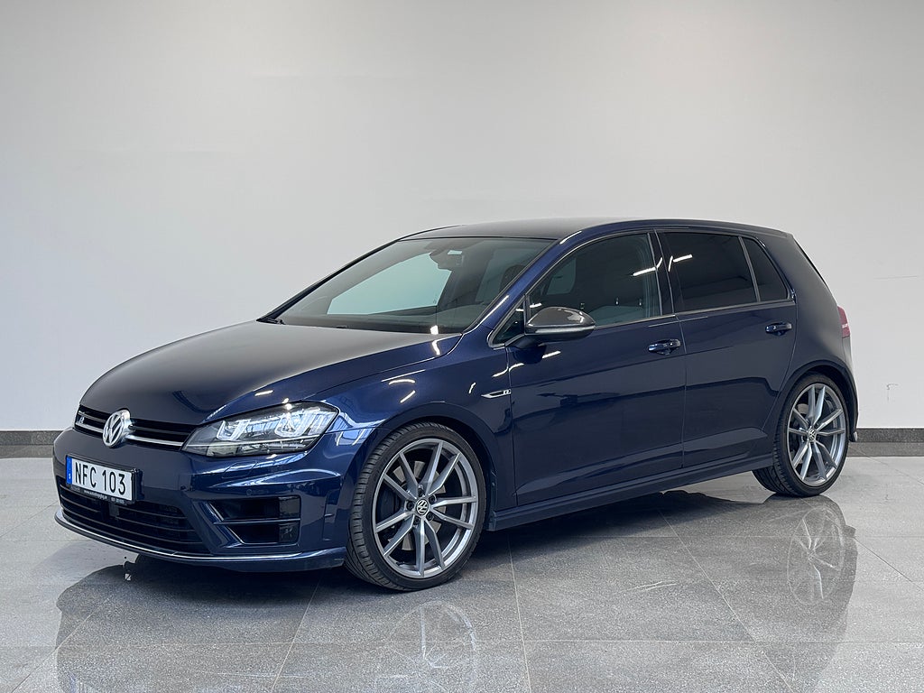 Volkswagen Golf 5-dörrars R Dynaudio Kamera Euro 6 300hk 