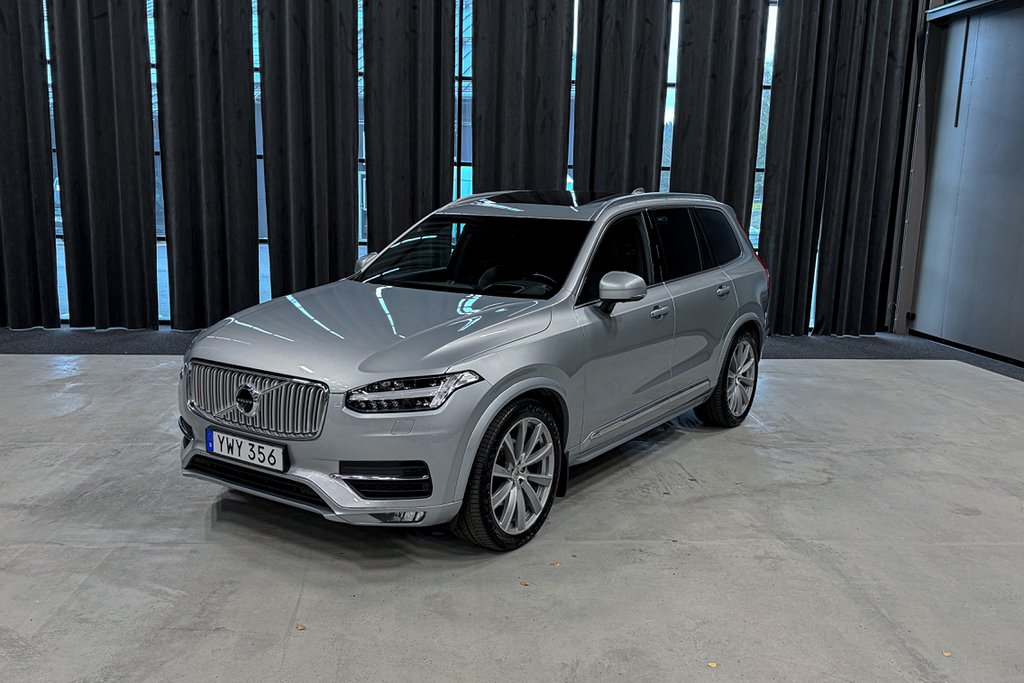 Volvo XC90 D5 AWD Inscription|B/W|Pano|Luft|360