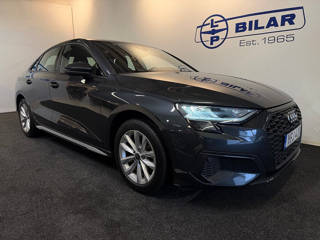 Audi A3 Sedan 35 TFSI MHEV | Adaptiv, Carplay, Cockpit, Vhjul