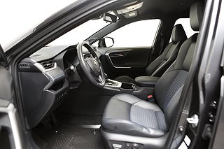 SUV Toyota RAV4 9 av 26