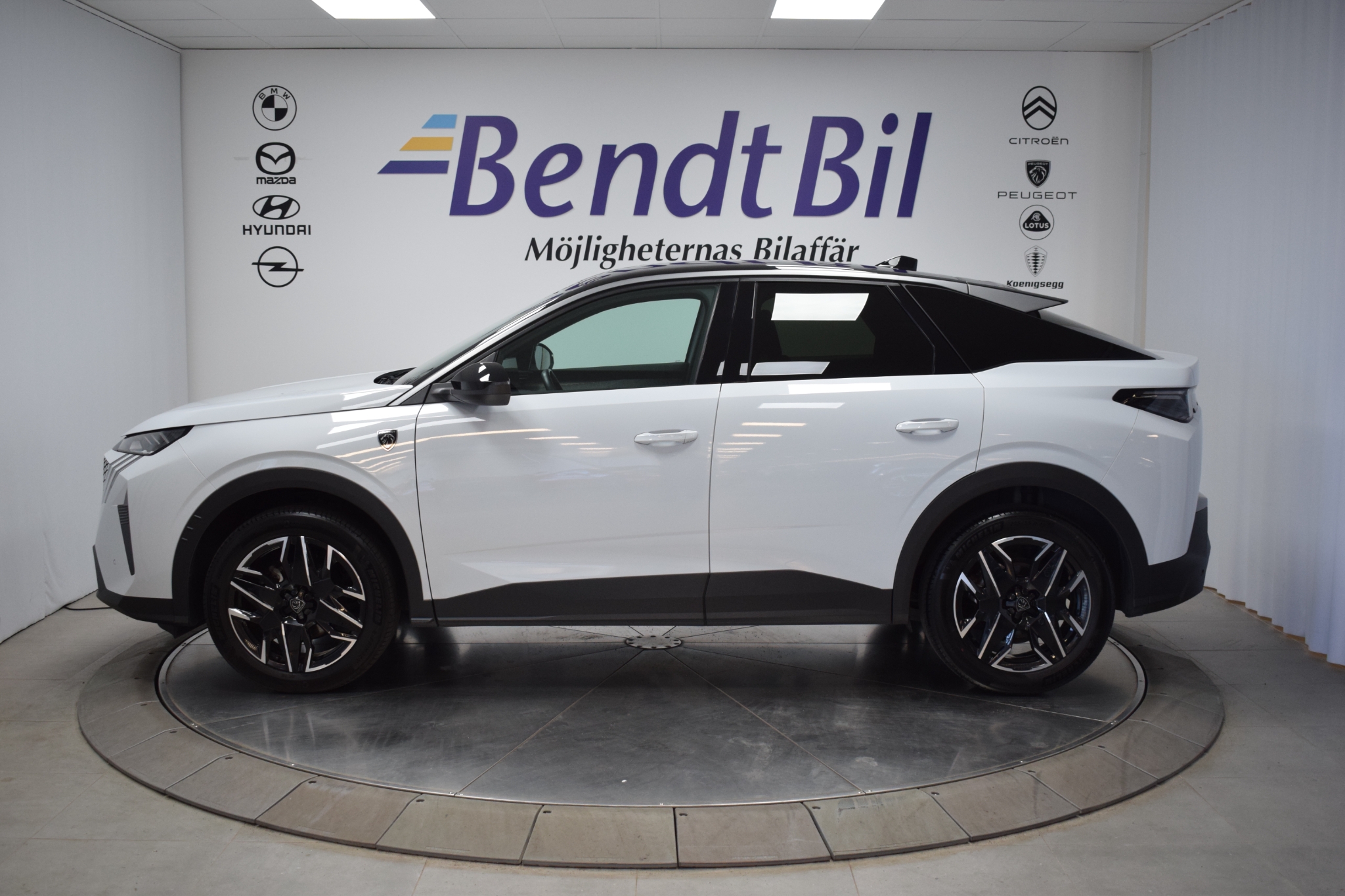 Peugeot 3008 2025, photo 4/10