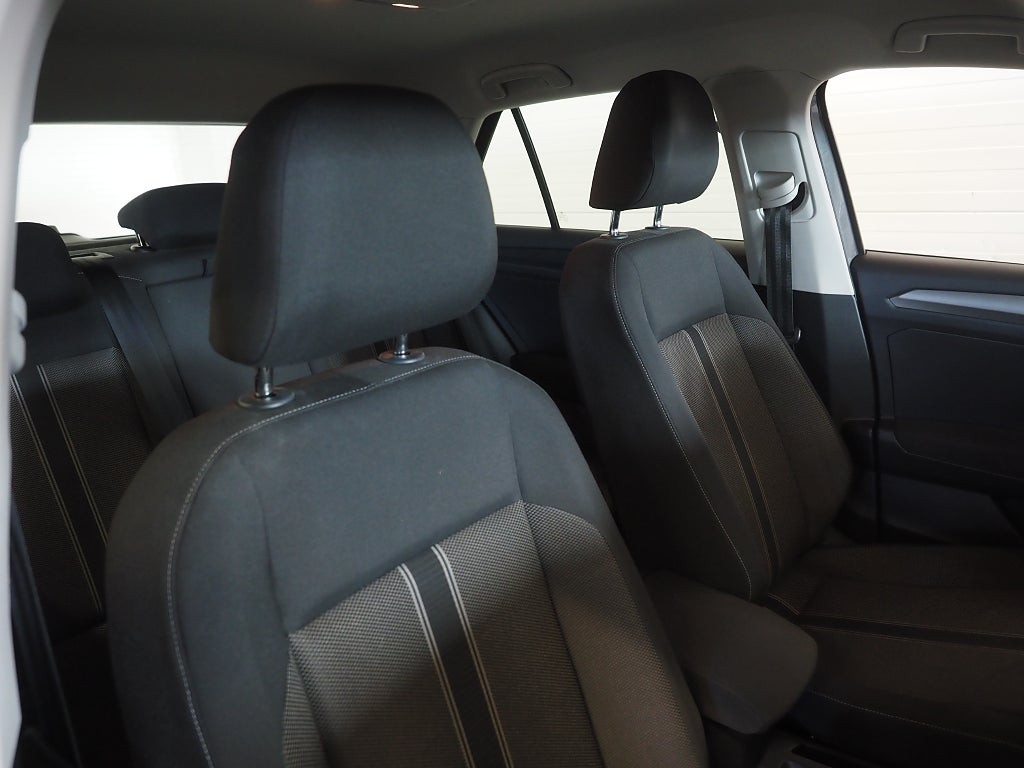 Volkswagen T-Roc 1.0 TSI 116hk Dragkrok Backkamera 2020