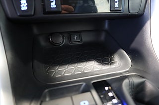 SUV Toyota RAV4 26 av 28