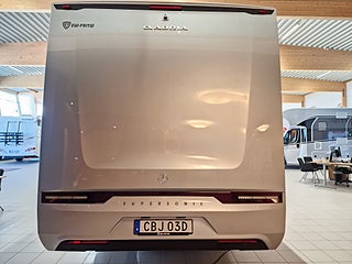 Husbil-integrerad Adria SUPER SONIC 890 LL 5 av 27