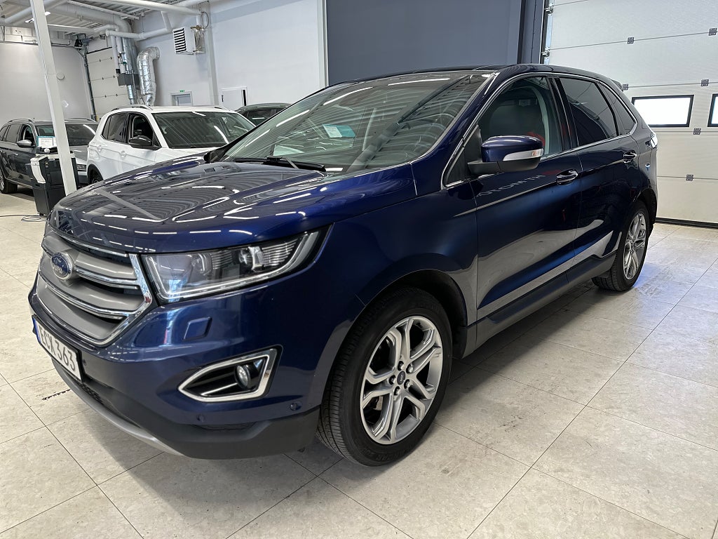 Ford Edge 2.0 AWD Titanium/4.99%/B-Kamera/Drag/Nav/Fjärr-Värm