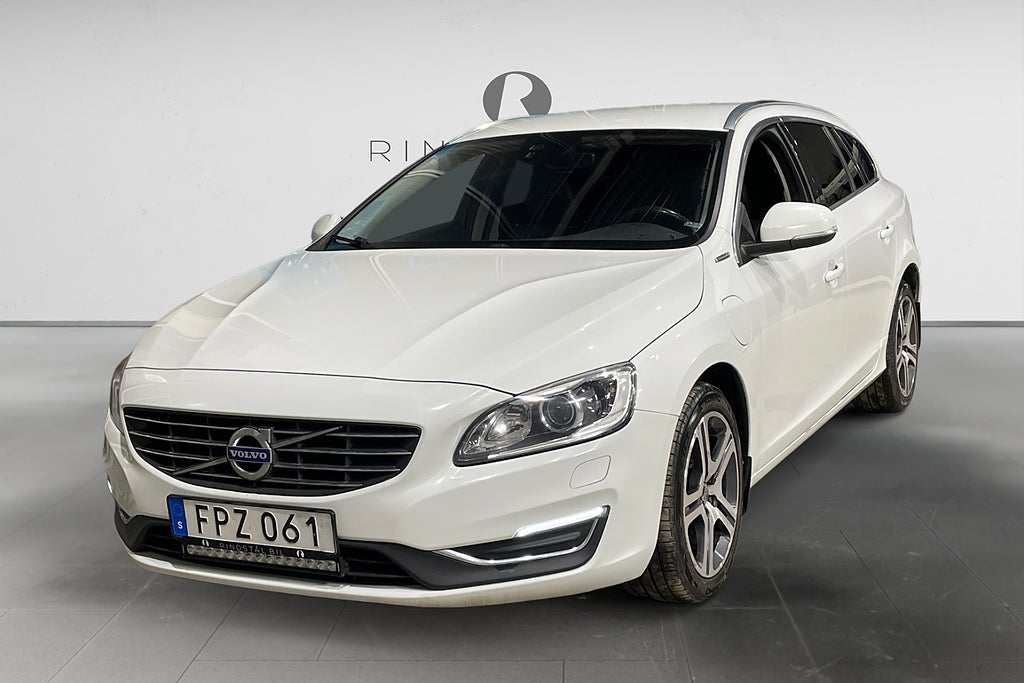 Volvo V60 D5 Plug-in Hybrid 231HK AUT AWD SUMMUM DRAG KAMREM BYTT
