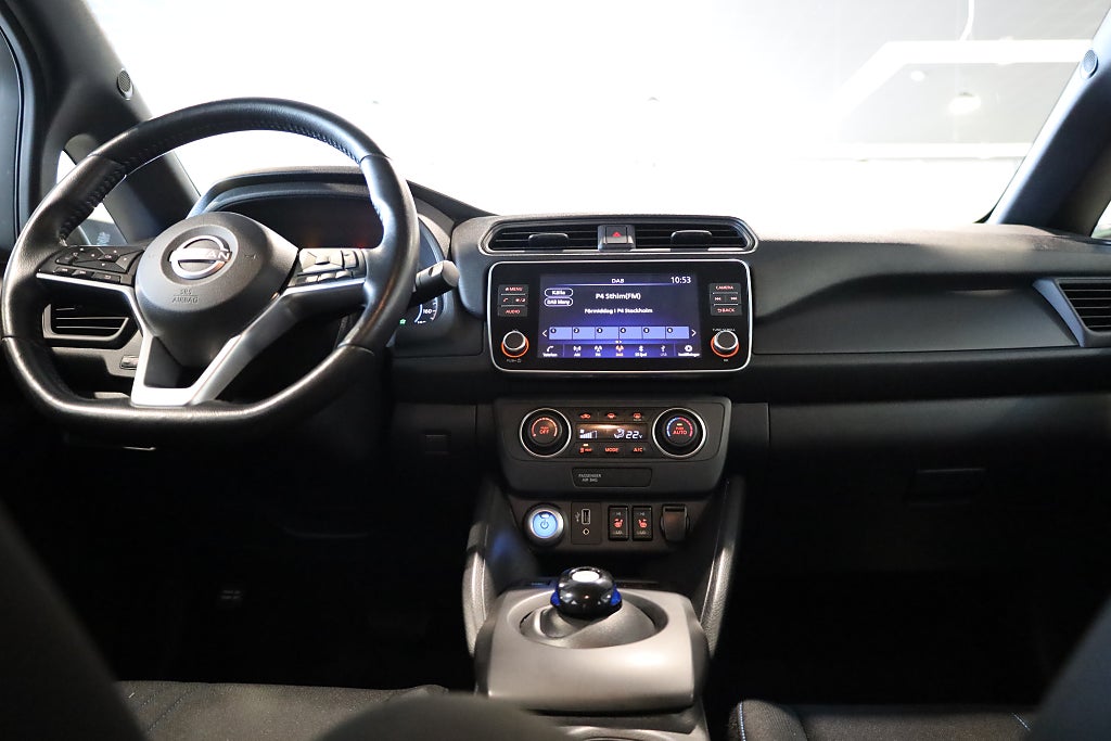 Nissan Leaf 40 kWh Acenta Kamera Navi Leasbar Rattvärme Carplay 2022