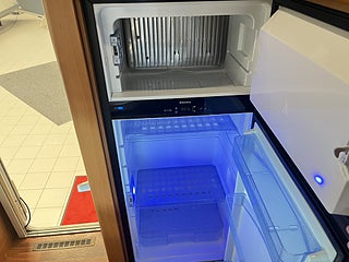 Husbil-integrerad Niesmann ARTO 79 LE 18 av 29