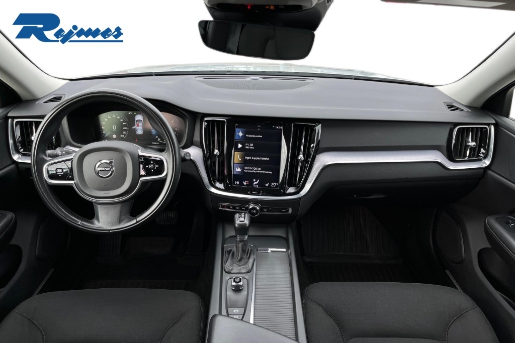 Volvo V60 D4 Momentum Edition 2019, photo 7/10